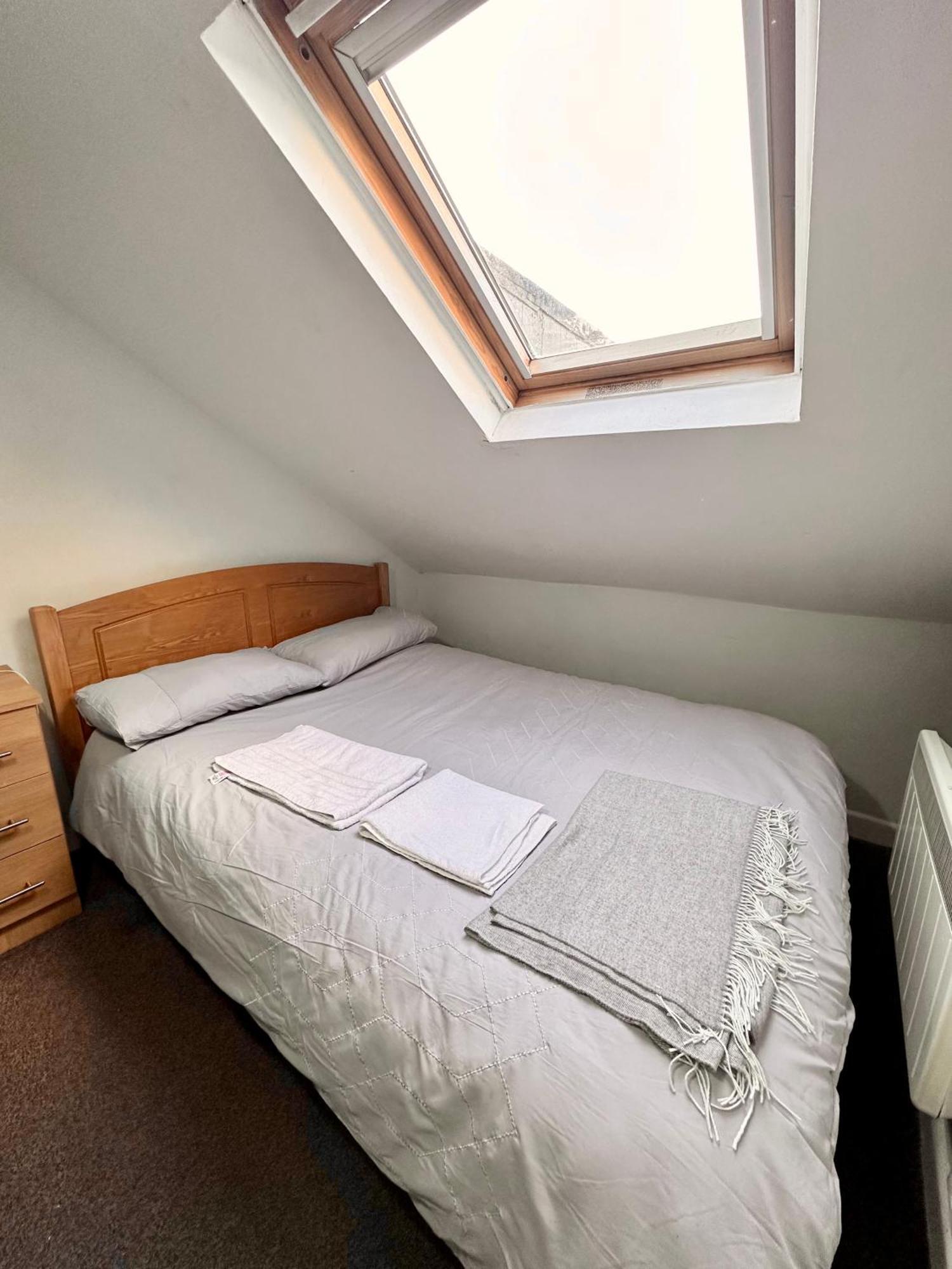 Spacious Room In Dublín Exterior foto